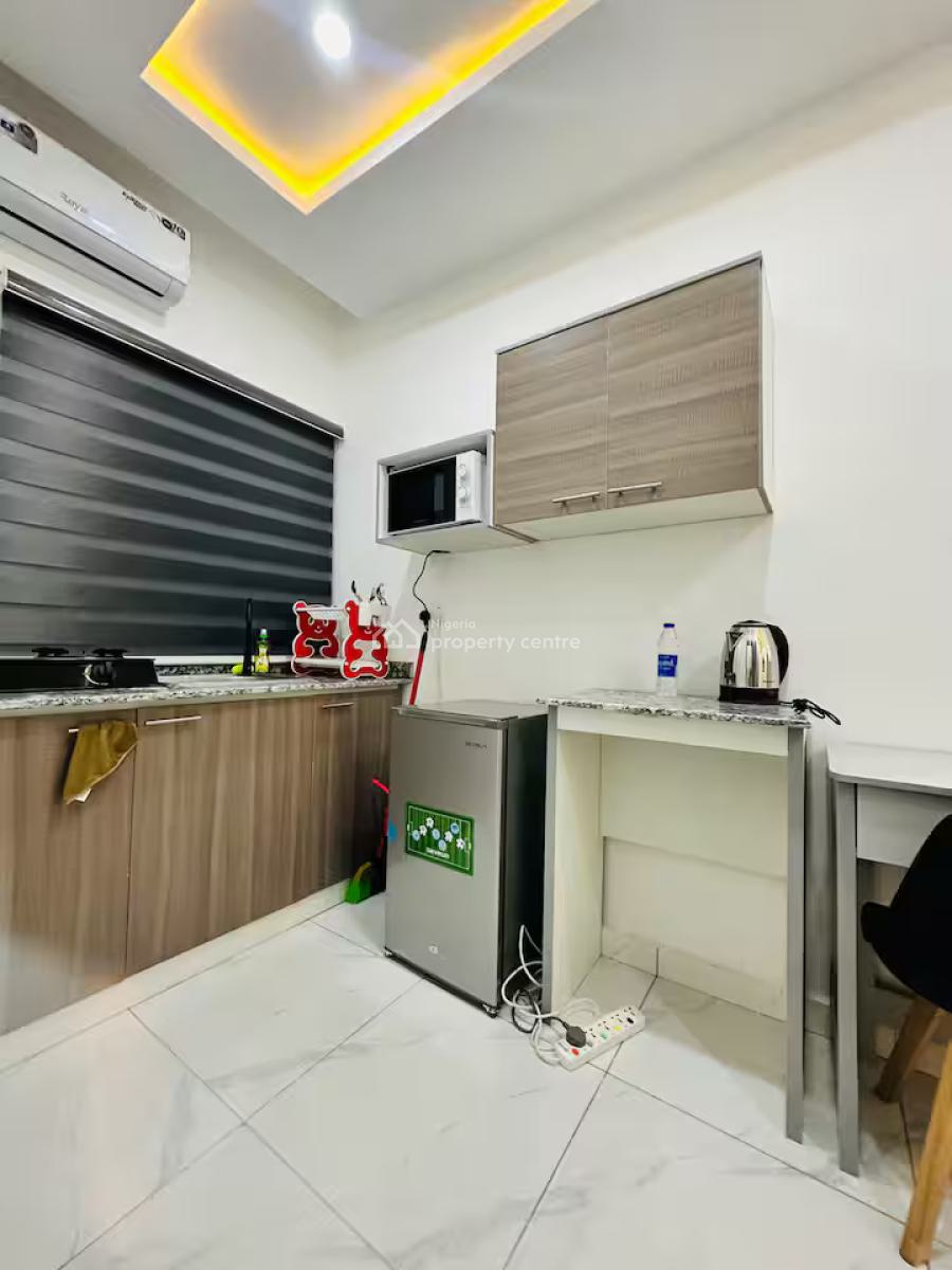 Ngz Lvn Studio Sa2, Dele Adedeji Street, Lekki Phase 1, Lekki, Lagos, Flat / Apartment Short Let