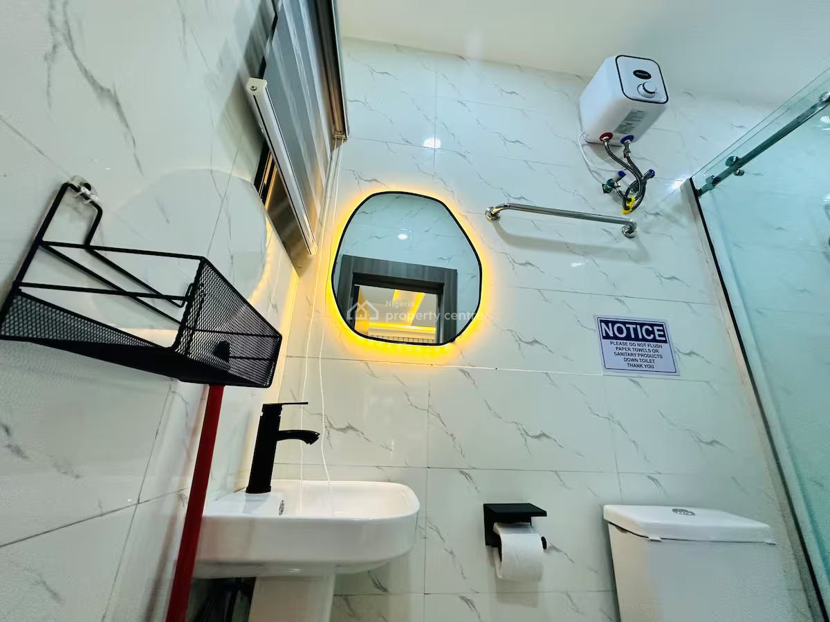 Ngz Lvn Studio Sa3, Dele Adedeji Street, Lekki Phase 1, Lekki, Lagos, Flat / Apartment Short Let