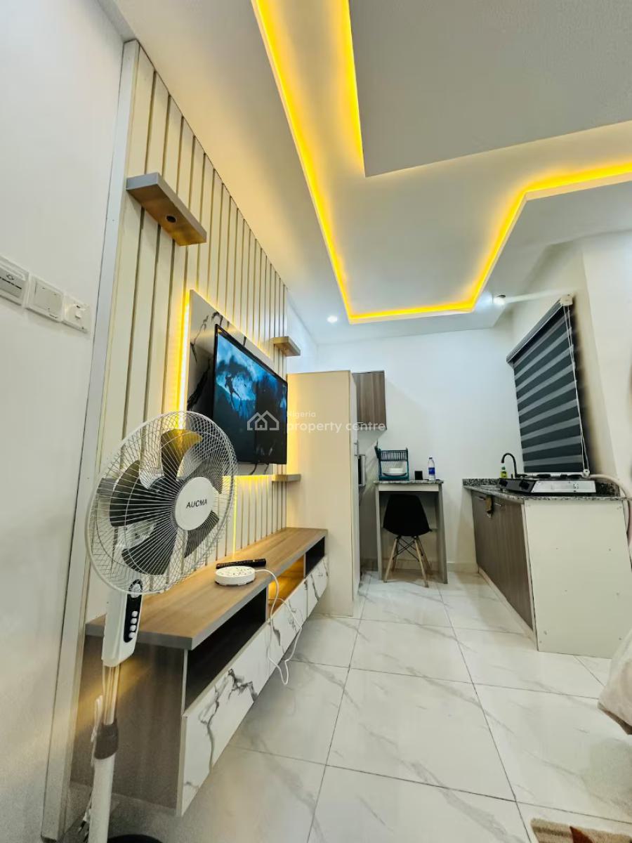Ngz Lvn Studio Sa3, Dele Adedeji Street, Lekki Phase 1, Lekki, Lagos, Flat / Apartment Short Let