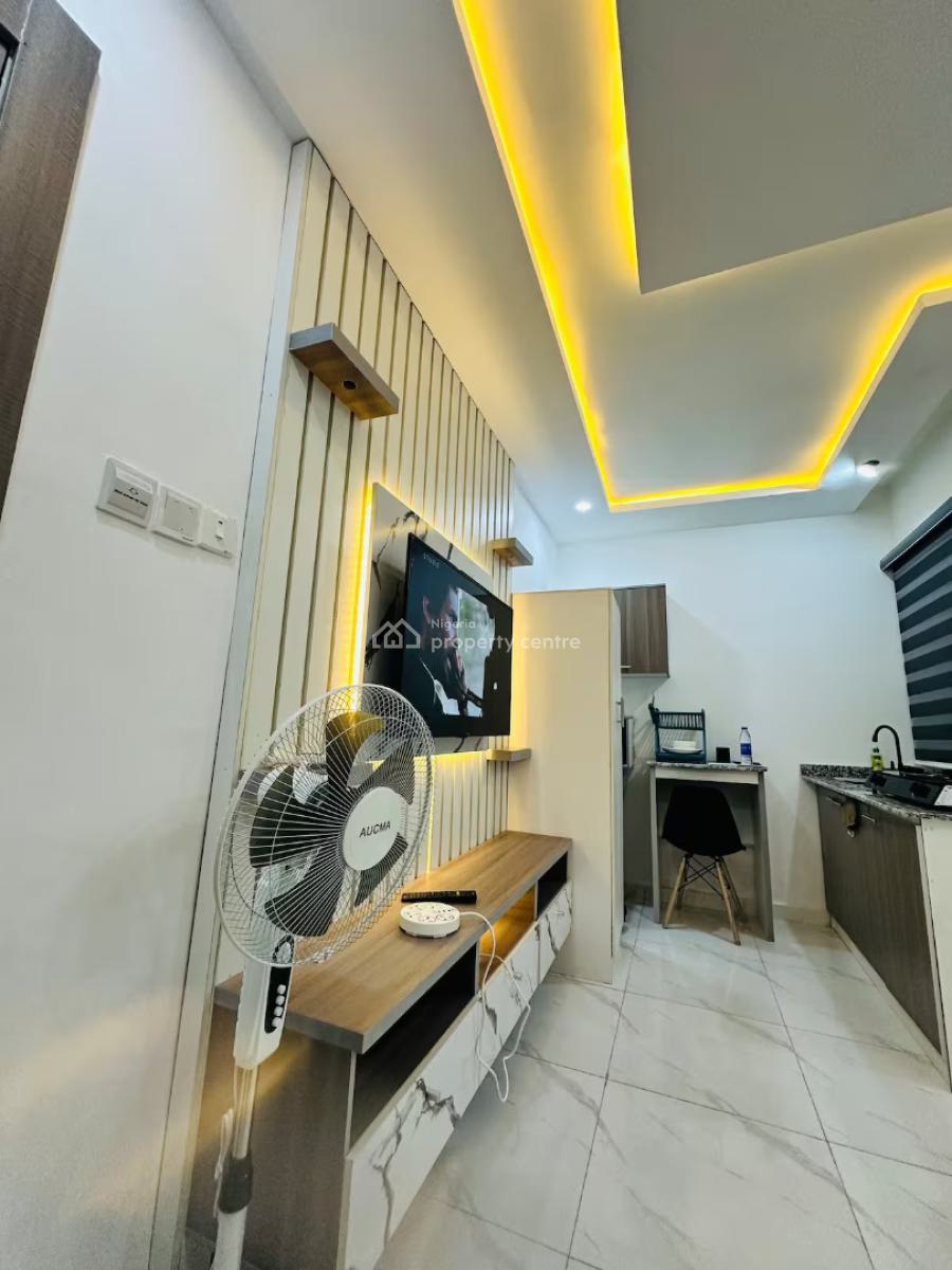 Ngz Lvn Studio Sa3, Dele Adedeji Street, Lekki Phase 1, Lekki, Lagos, Flat / Apartment Short Let