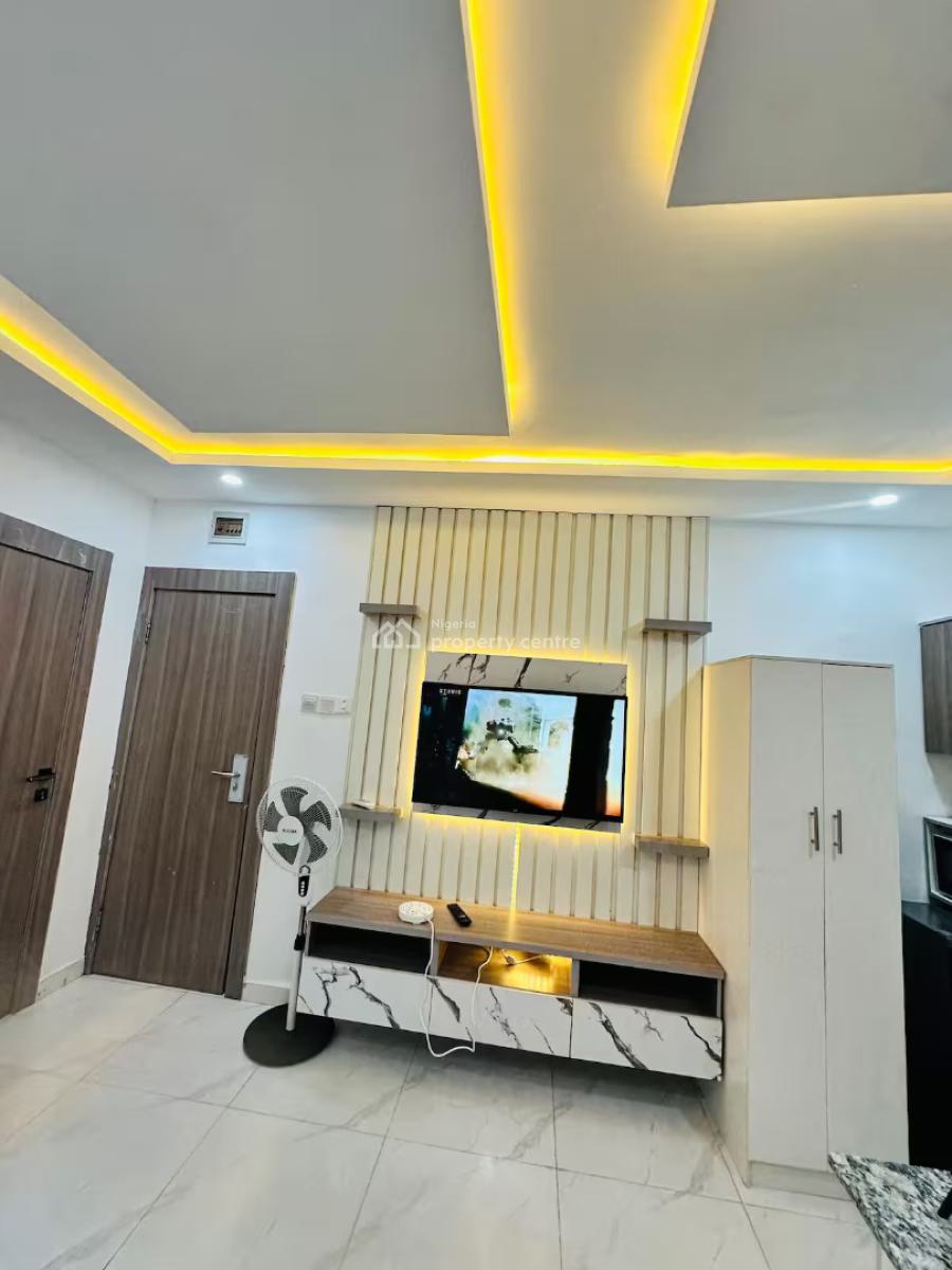 Ngz Lvn Studio Sa3, Dele Adedeji Street, Lekki Phase 1, Lekki, Lagos, Flat / Apartment Short Let