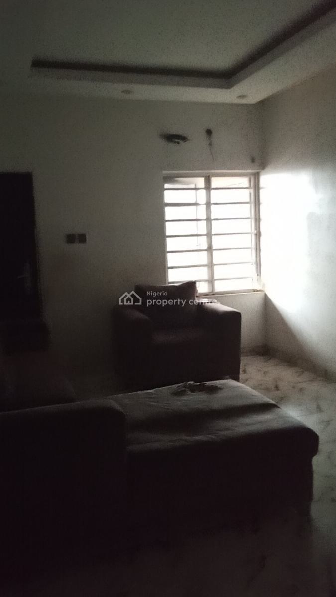 Spacious 4 Bedroom Self Compound Owner Moving Out, Ogombo Roundabout, Ogombo, Ajah, Lagos, Detached Duplex for Rent