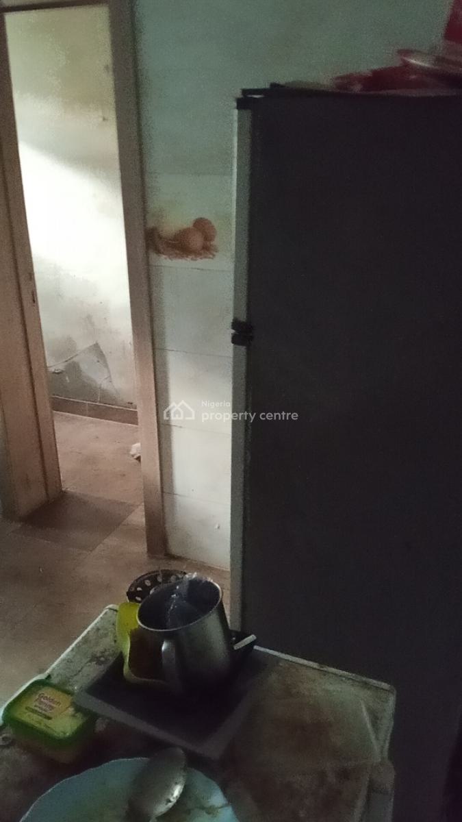 Spacious 4 Bedroom Self Compound Owner Moving Out, Ogombo Roundabout, Ogombo, Ajah, Lagos, Detached Duplex for Rent