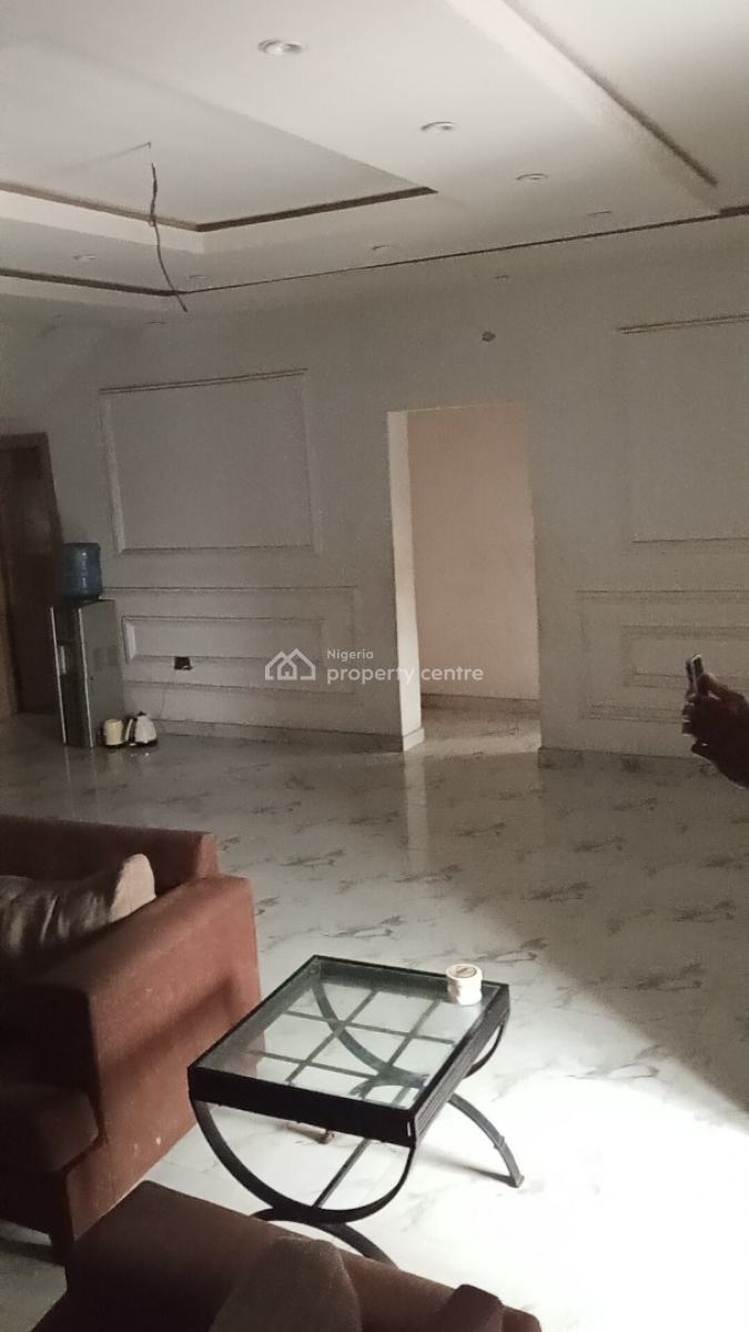 Spacious 4 Bedroom Self Compound Owner Moving Out, Ogombo Roundabout, Ogombo, Ajah, Lagos, Detached Duplex for Rent