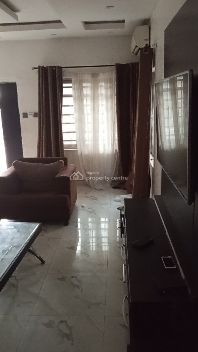Spacious 4 Bedroom Self Compound Owner Moving Out, Ogombo Roundabout, Ogombo, Ajah, Lagos, Detached Duplex for Rent