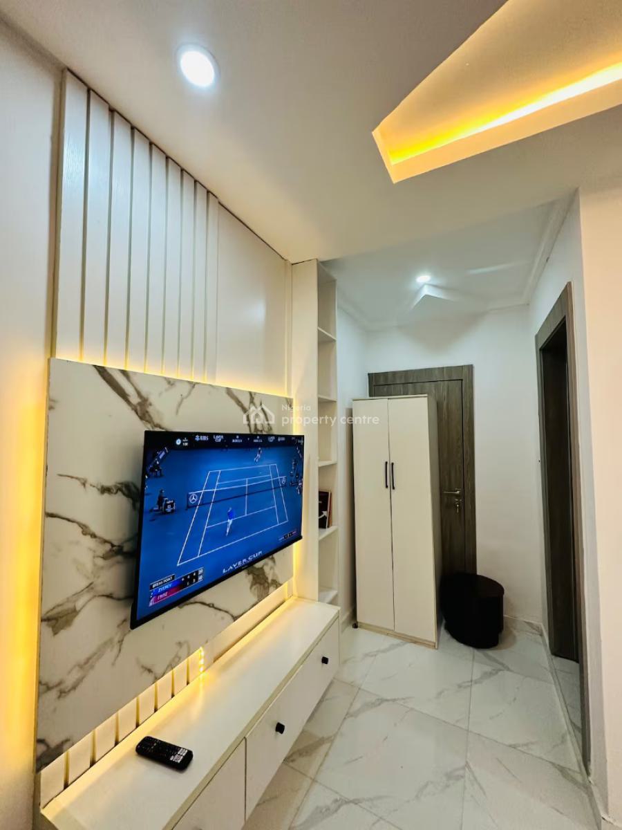 Ngz Lvn Studio(s3), Dele Adedeji Street, Lekki Phase 1, Lekki, Lagos, Flat / Apartment Short Let