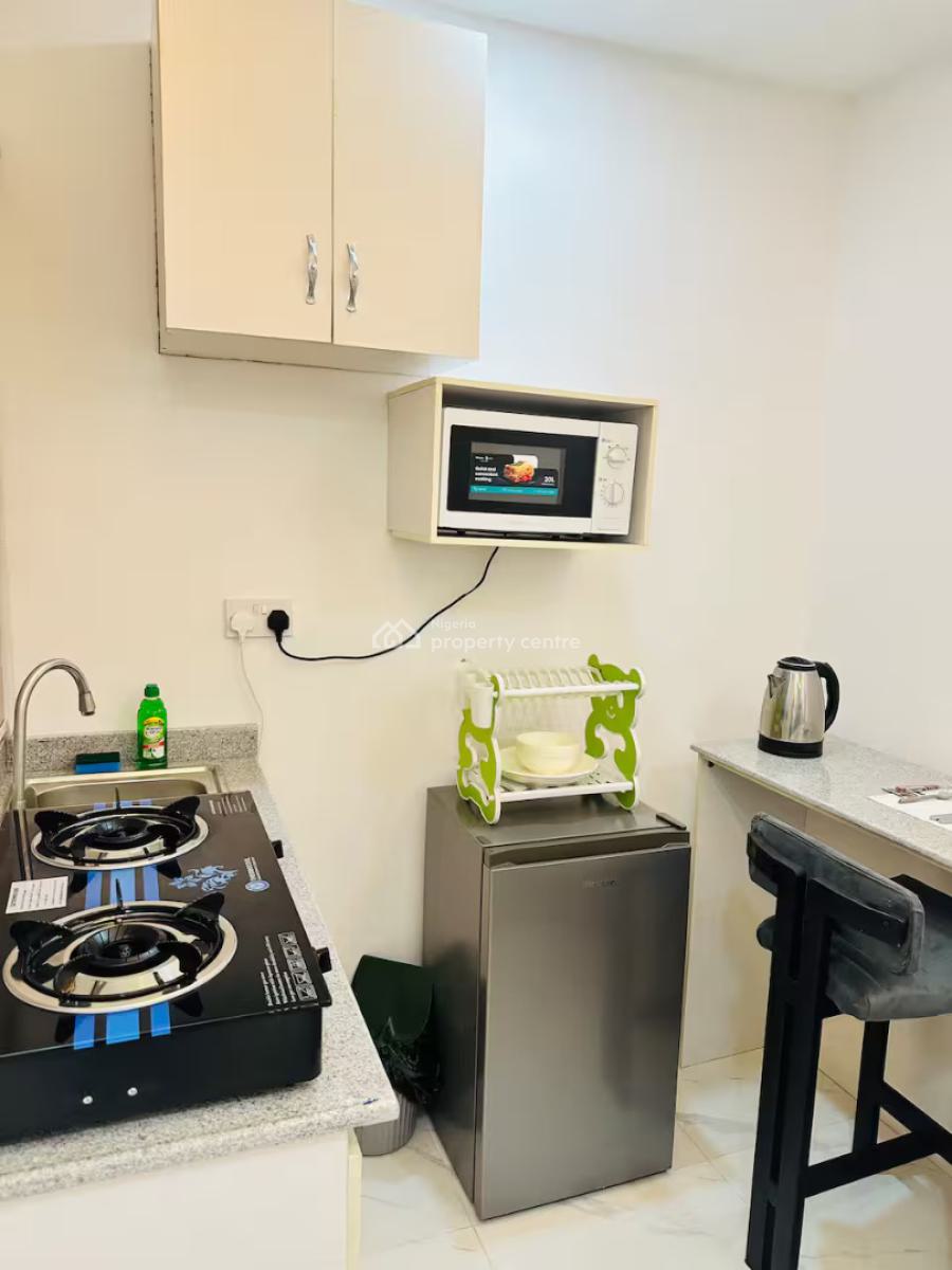 Ngz Lvn Studio(s3), Dele Adedeji Street, Lekki Phase 1, Lekki, Lagos, Flat / Apartment Short Let