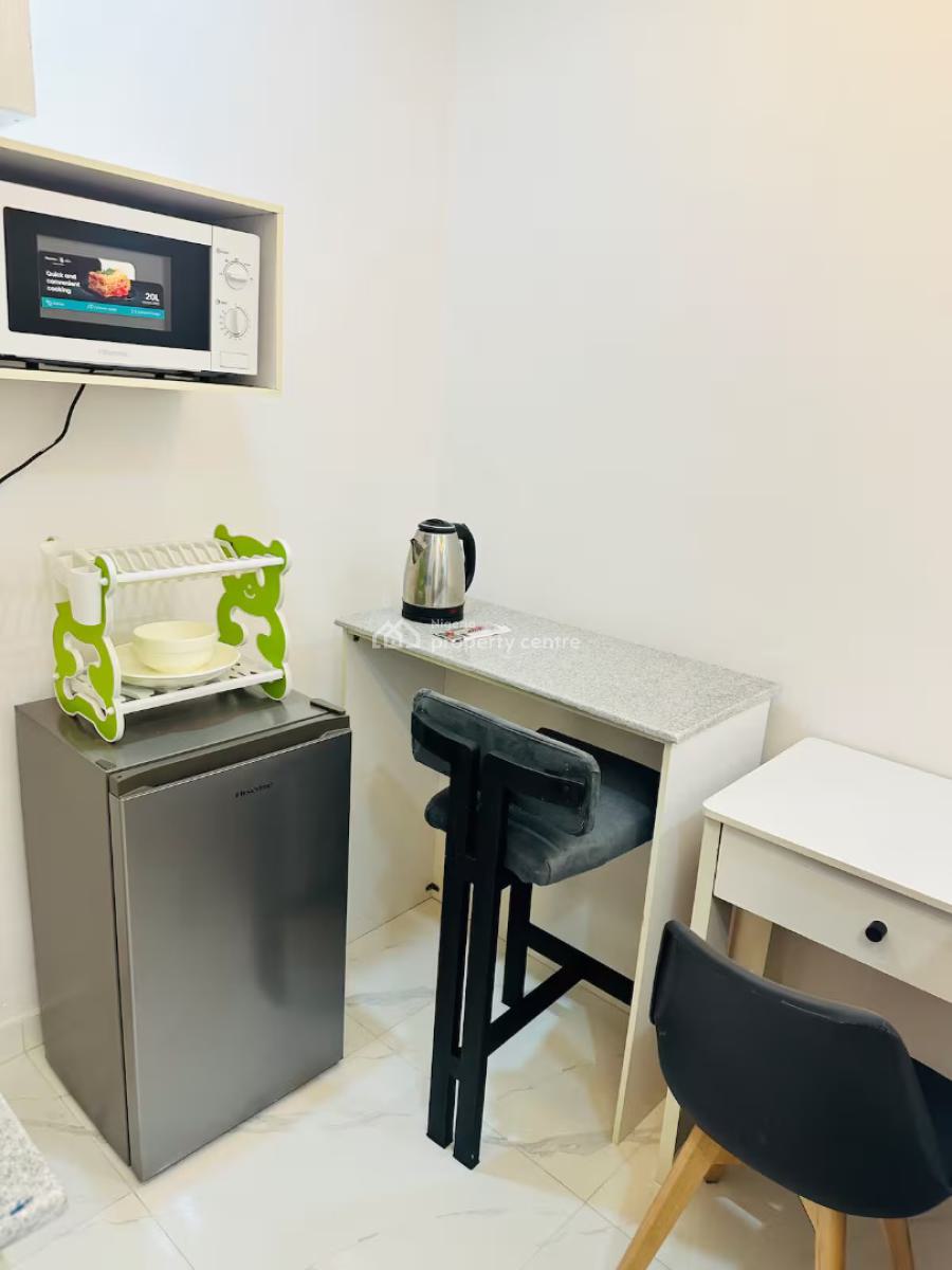 Ngz Lvn Studio(s3), Dele Adedeji Street, Lekki Phase 1, Lekki, Lagos, Flat / Apartment Short Let