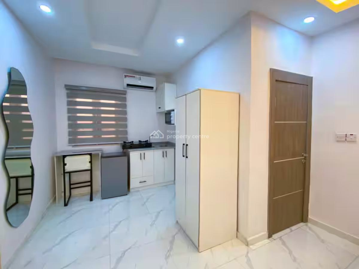 Ngz Lvn Studio(s4), Dele Adedeji Street, Lekki Phase 1, Lekki, Lagos, Flat / Apartment Short Let