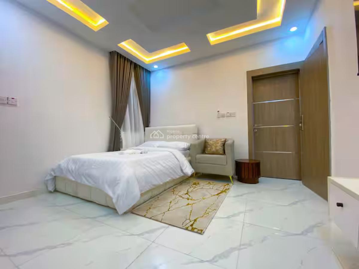 Ngz Lvn Studio(s4), Dele Adedeji Street, Lekki Phase 1, Lekki, Lagos, Flat / Apartment Short Let