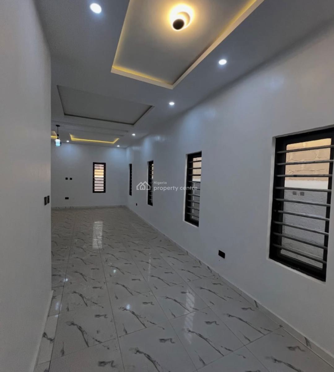 4 Bedroom Contemporary Bungalow All En Suite with Kitchen Cabinets, Emene, Enugu, Enugu, Detached Duplex for Sale