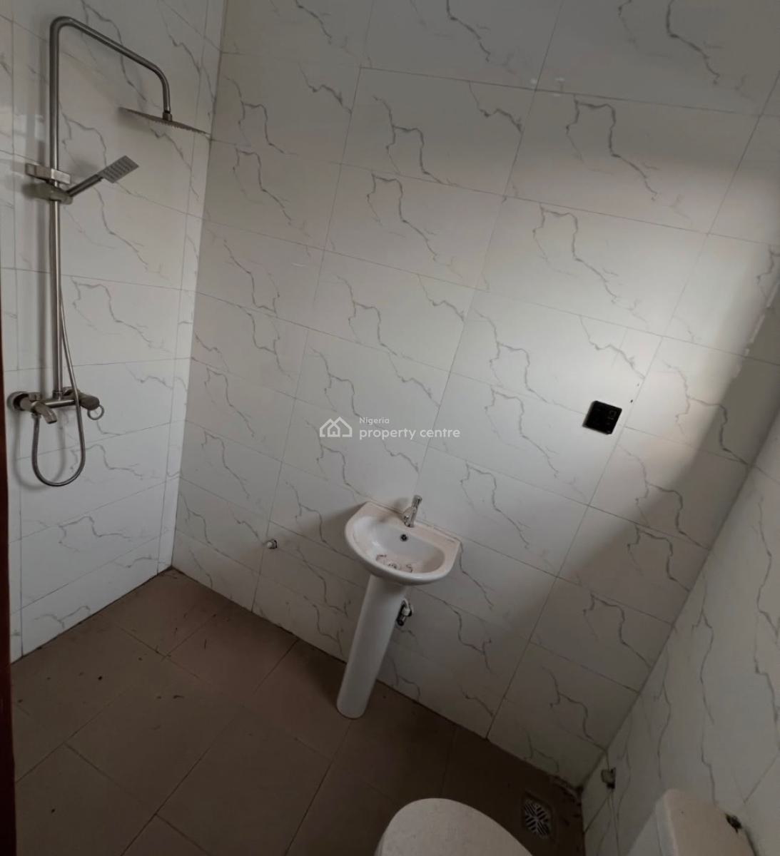 4 Bedroom Contemporary Bungalow All En Suite with Kitchen Cabinets, Emene, Enugu, Enugu, Detached Duplex for Sale