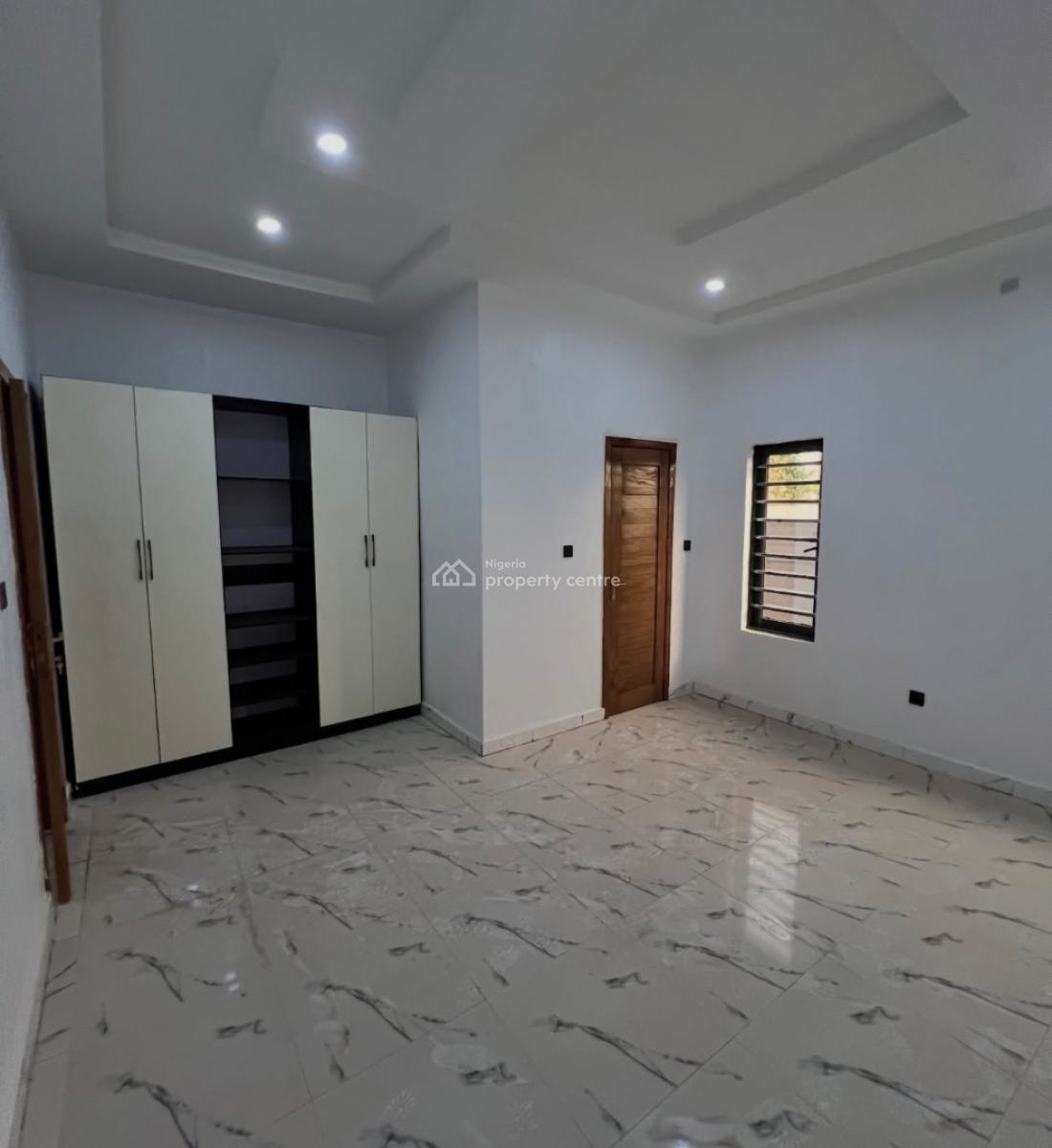 4 Bedroom Contemporary Bungalow All En Suite with Kitchen Cabinets, Emene, Enugu, Enugu, Detached Duplex for Sale