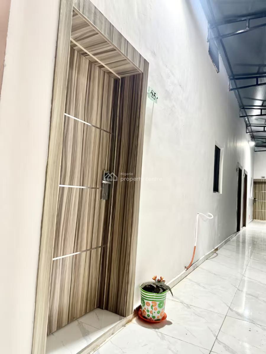 Ngz Lvn Studio(s5), Dele Adedeji Street, Lekki Phase 1, Lekki, Lagos, Flat / Apartment Short Let