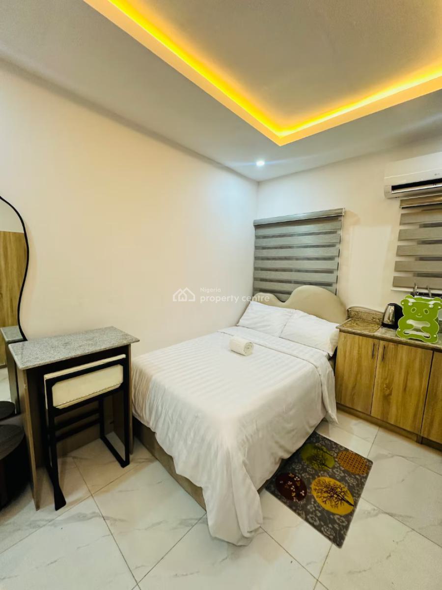 Ngz Lvn Studio(s5), Dele Adedeji Street, Lekki Phase 1, Lekki, Lagos, Flat / Apartment Short Let