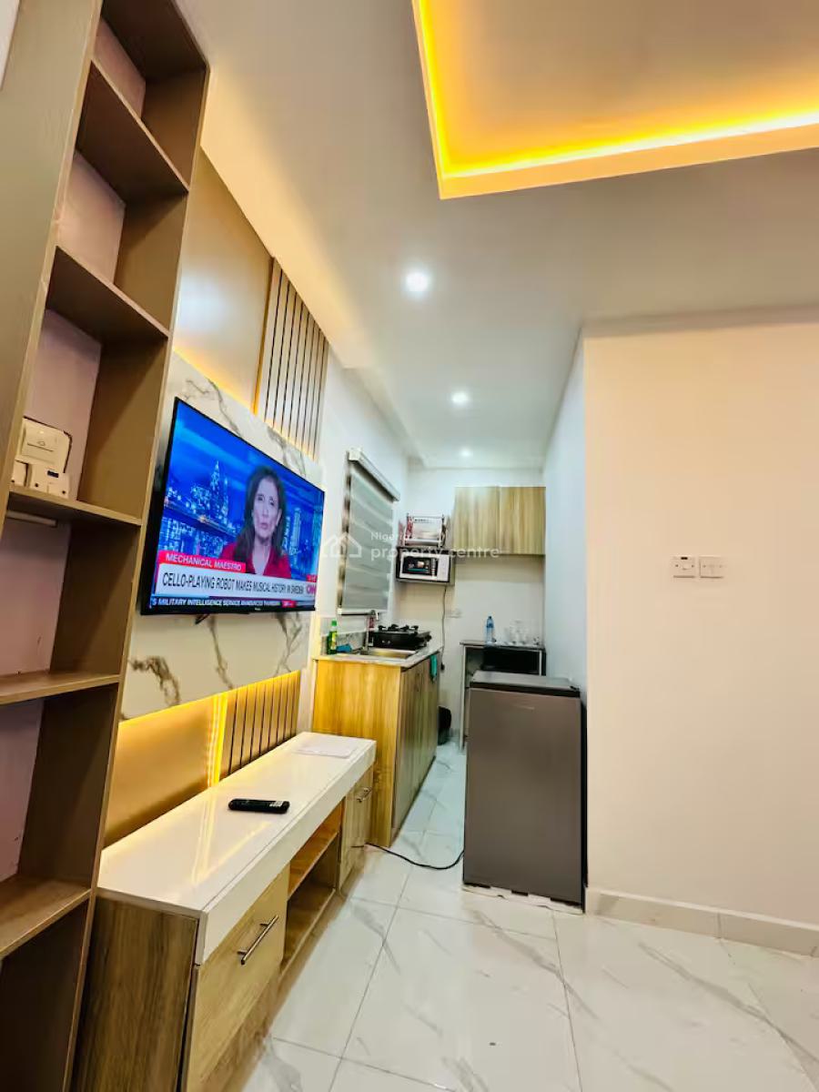 Ngz Lvn Studio(s6), Dele Adedeji Street, Lekki Phase 1, Lekki, Lagos, Flat / Apartment Short Let