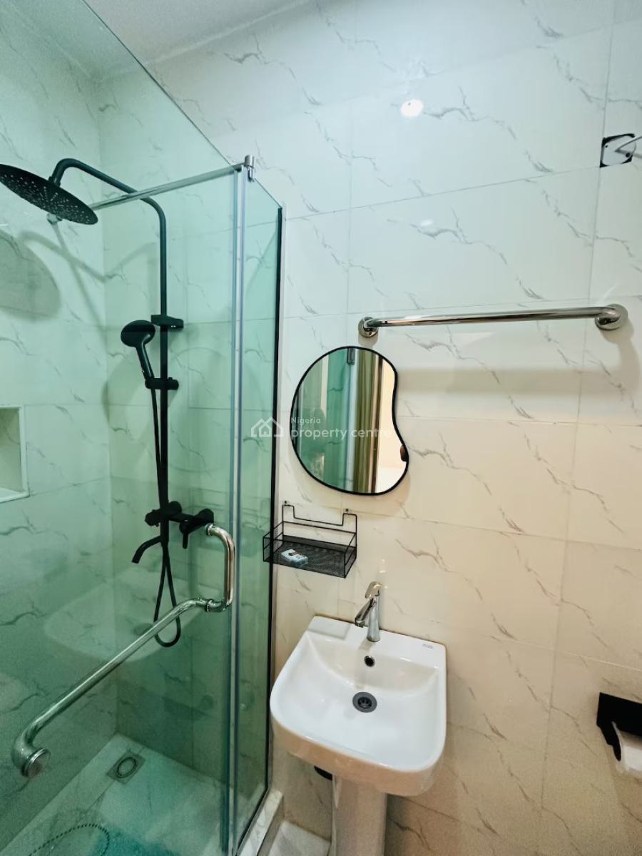 Ngz Lvn Studio(s6), Dele Adedeji Street, Lekki Phase 1, Lekki, Lagos, Flat / Apartment Short Let