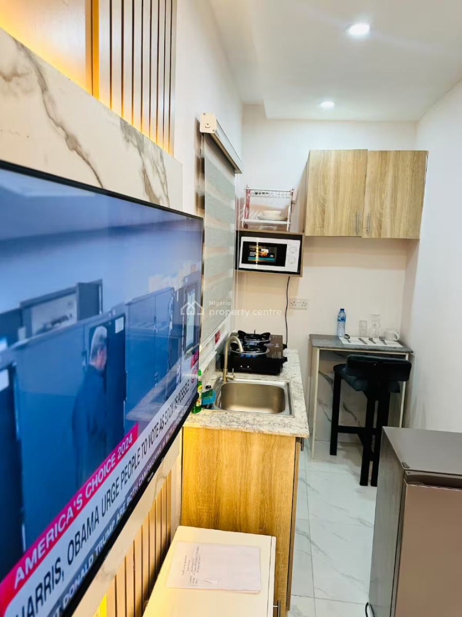 Ngz Lvn Studio(s6), Dele Adedeji Street, Lekki Phase 1, Lekki, Lagos, Flat / Apartment Short Let