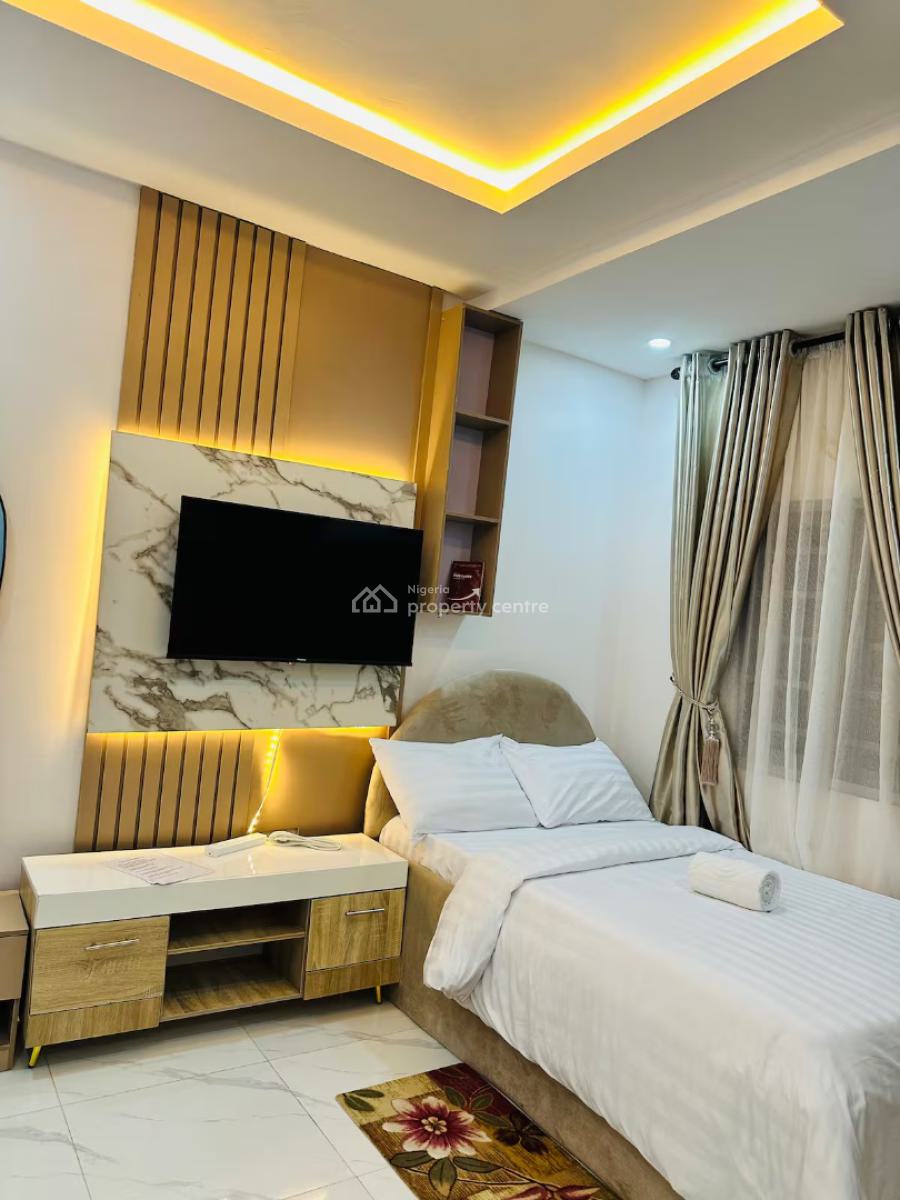 Ngz Lvn Studio(s7), Dele Adedeji Street, Lekki Phase 1, Lekki, Lagos, Flat / Apartment Short Let