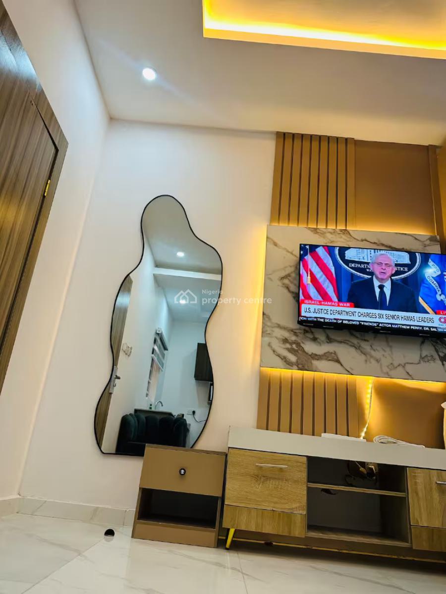 Ngz Lvn Studio(s7), Dele Adedeji Street, Lekki Phase 1, Lekki, Lagos, Flat / Apartment Short Let