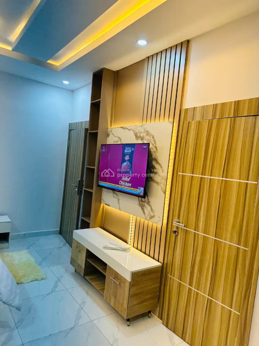 Ngz Lvn Studio(s8), Dele Adedeji Street, Lekki Phase 1, Lekki, Lagos, Flat / Apartment Short Let