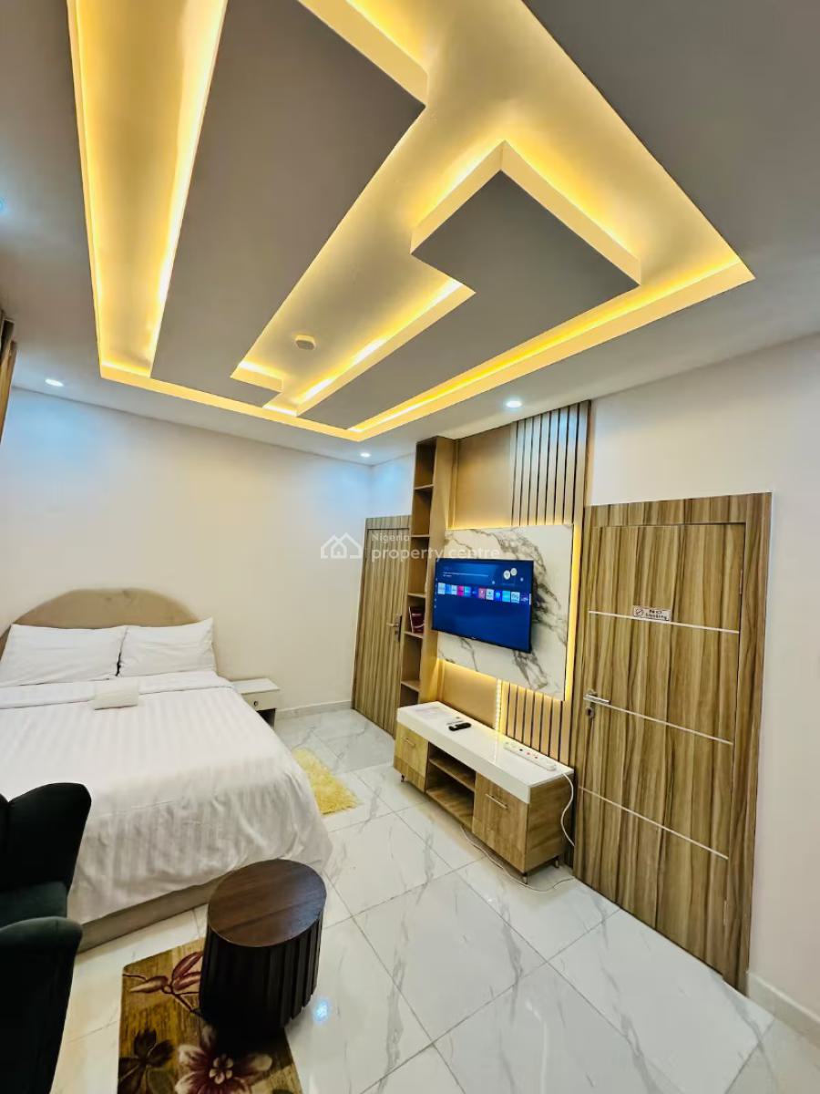 Ngz Lvn Studio(s8), Dele Adedeji Street, Lekki Phase 1, Lekki, Lagos, Flat / Apartment Short Let