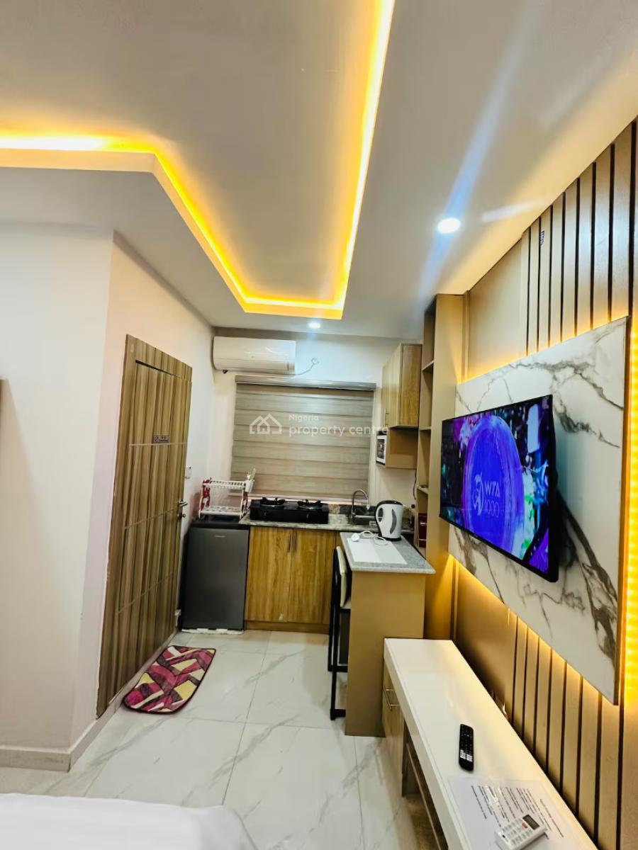 Ngz Lvn Studio(s9), Dele Adedeji Street, Lekki Phase 1, Lekki, Lagos, Flat / Apartment Short Let