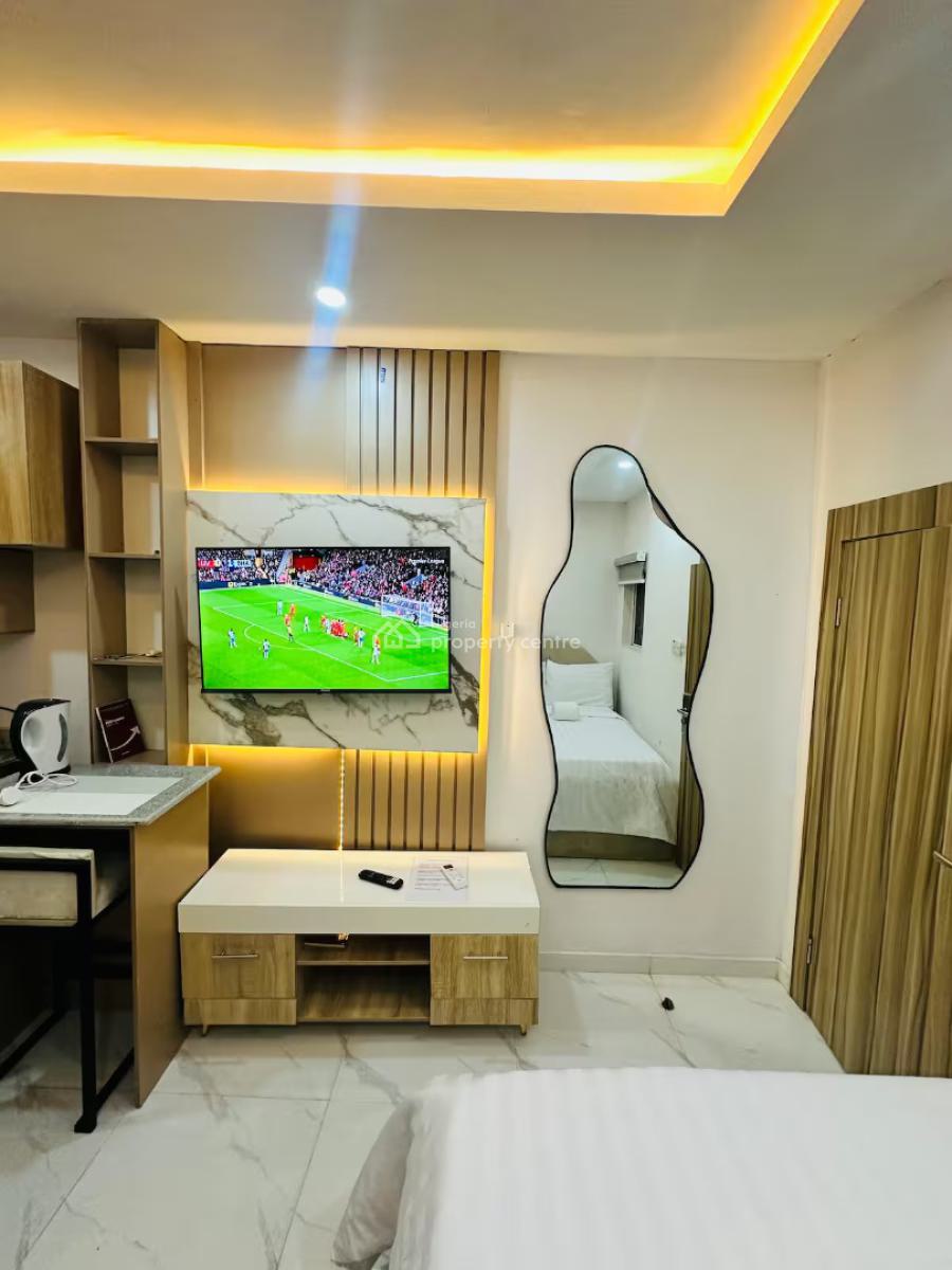 Ngz Lvn Studio(s9), Dele Adedeji Street, Lekki Phase 1, Lekki, Lagos, Flat / Apartment Short Let