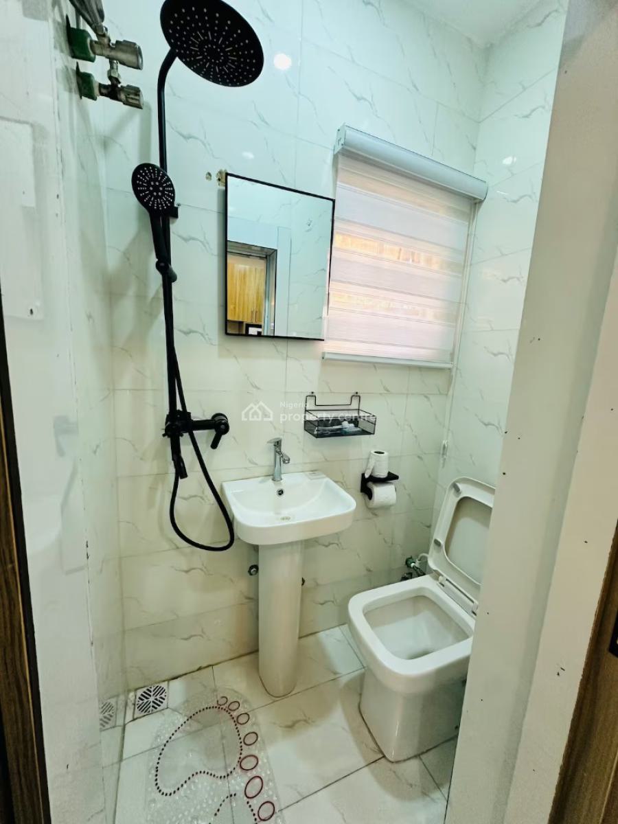 Ngz Lvn Studio(s9), Dele Adedeji Street, Lekki Phase 1, Lekki, Lagos, Flat / Apartment Short Let