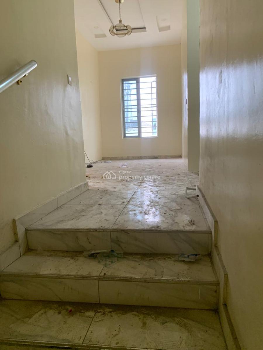 4 Bedroom Duplex with Bq for Commercial Use, Agungi, Lekki, Lagos, Terraced Duplex for Rent