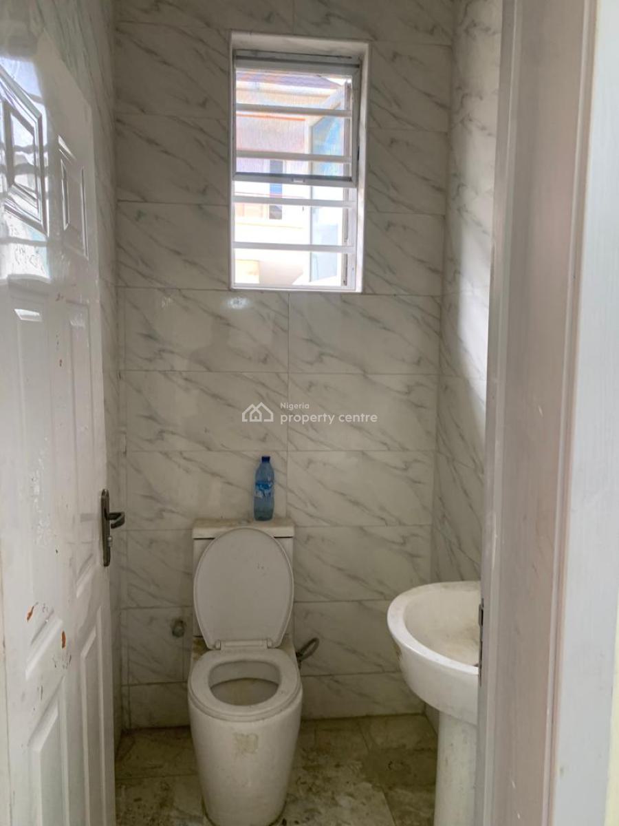 4 Bedroom Duplex with Bq for Commercial Use, Agungi, Lekki, Lagos, Terraced Duplex for Rent