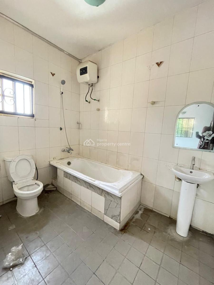 Spacious Massive 2 Bedroom Flat in a Secured Neighborhood, Off Prime Water Garden, Ikate Elegushi, Lekki, Lagos, Flat / Apartment for Rent