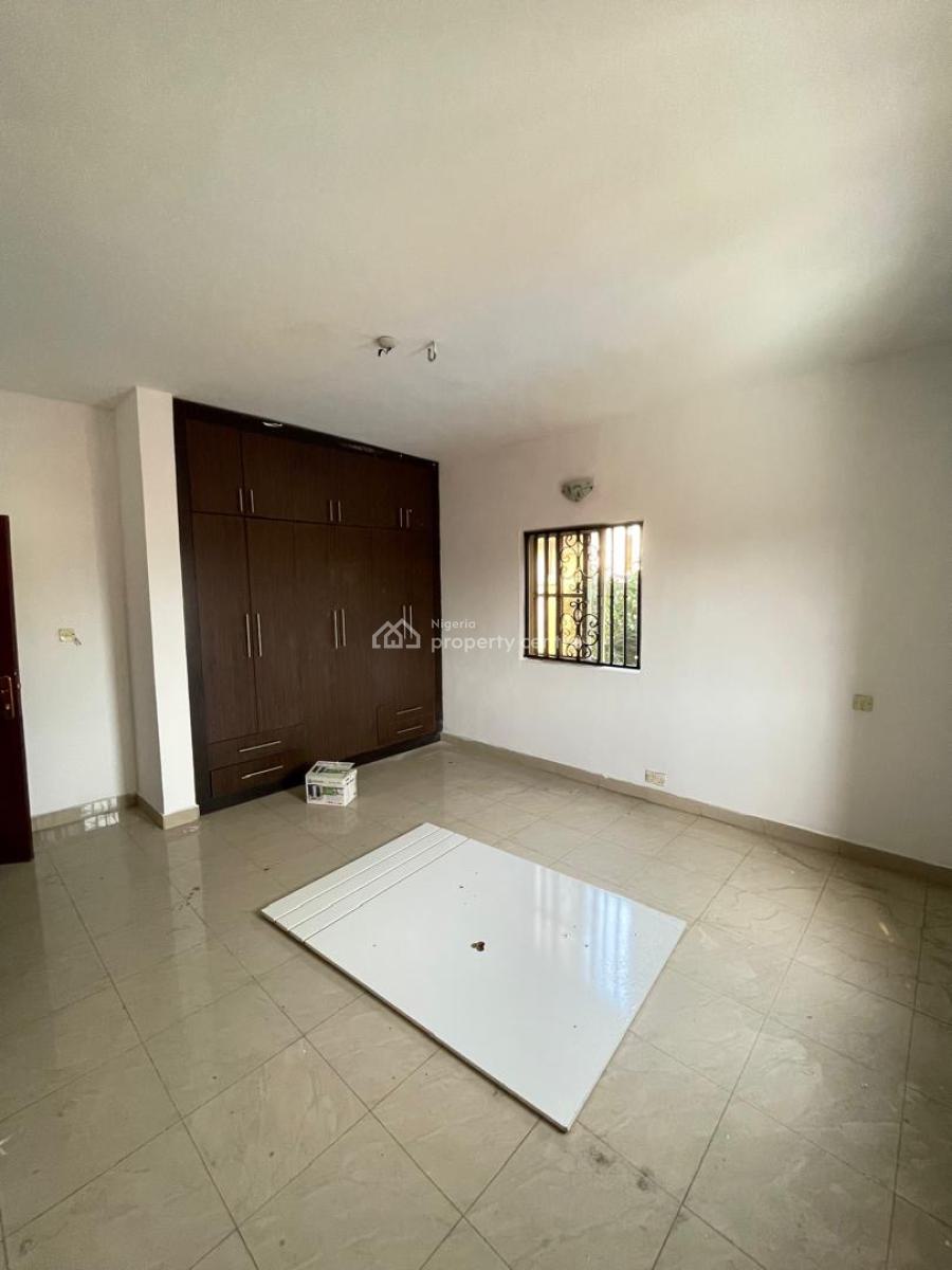 Spacious Massive 2 Bedroom Flat in a Secured Neighborhood, Off Prime Water Garden, Ikate Elegushi, Lekki, Lagos, Flat / Apartment for Rent