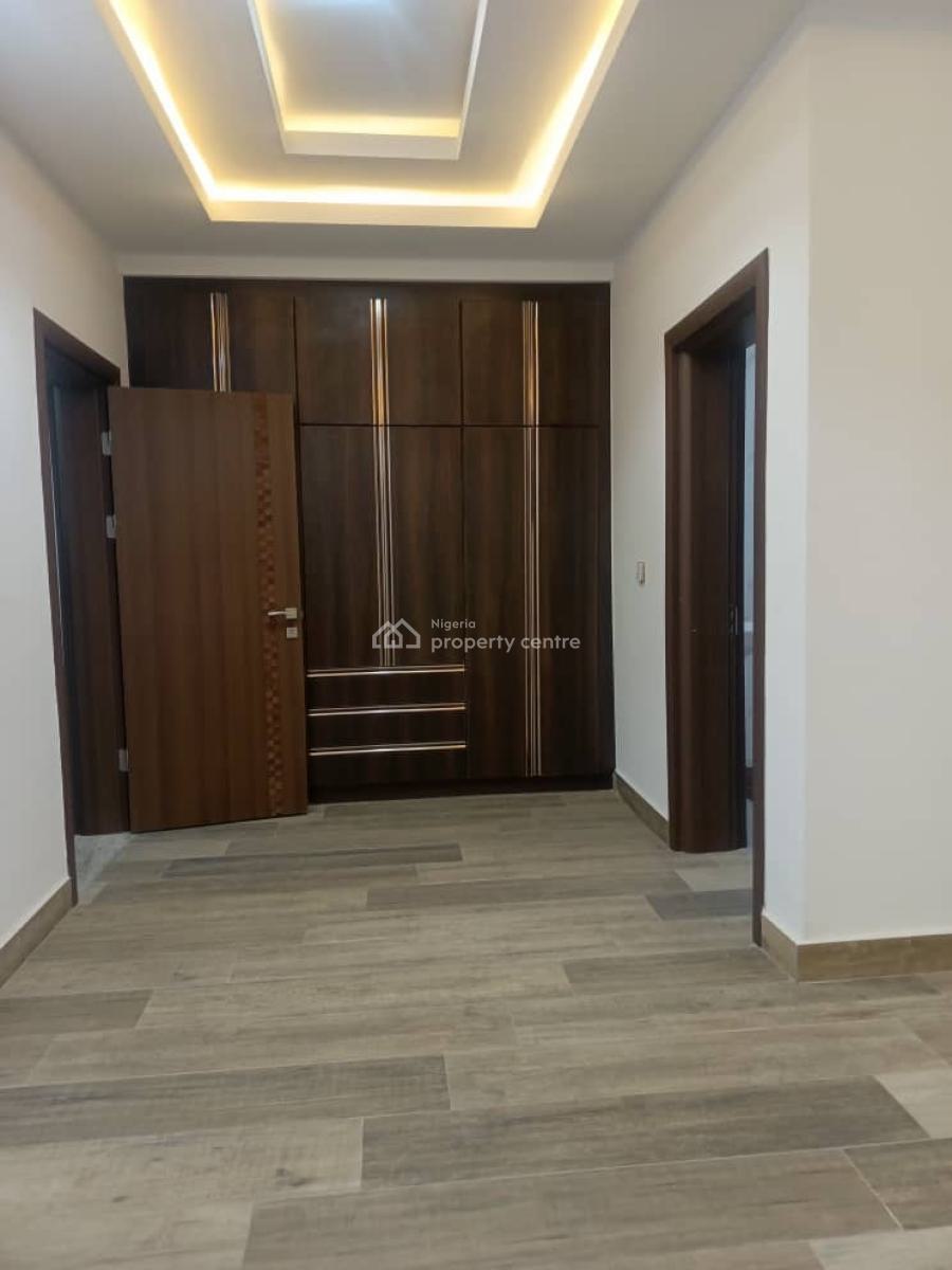 Luxury 4 Bedroom Terrace Duplex, Guzape, Guzape District, Abuja, House for Sale