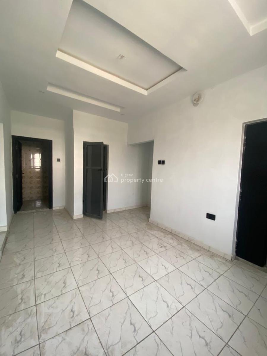 Brand New Luxury Built Upstairs, Behind Shoprite, Sangotedo, Ajah, Lagos, Flat / Apartment for Rent