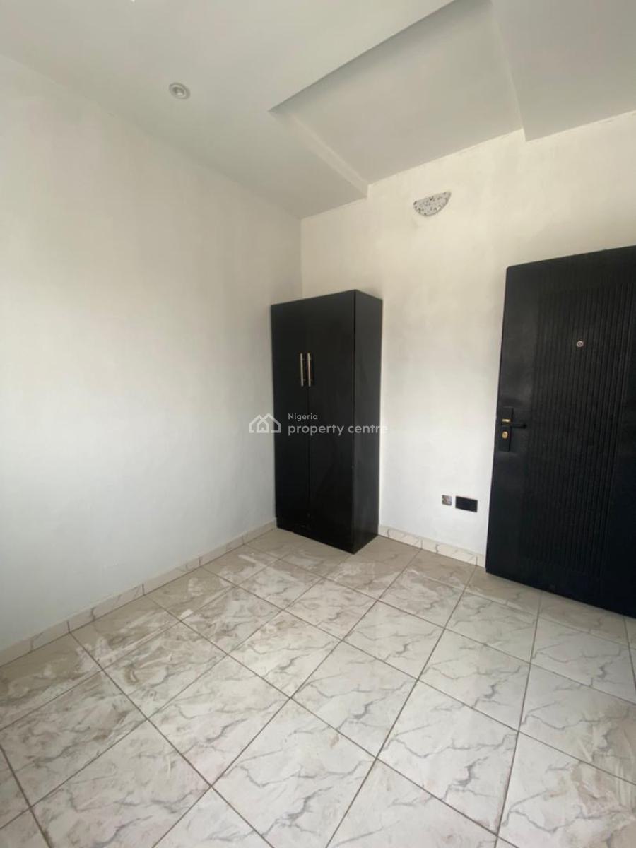 Brand New Luxury Built Upstairs, Behind Shoprite, Sangotedo, Ajah, Lagos, Flat / Apartment for Rent