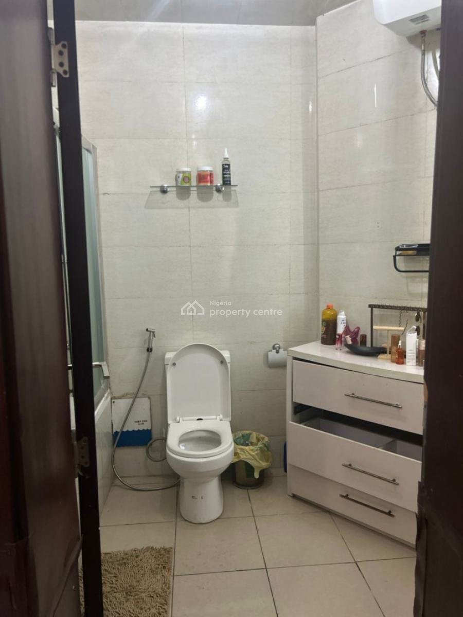 Luxury Shared Apartment- Masters Bedroom, Cardogan Estate, Osapa, Lekki, Lagos, Self Contain (single Rooms) for Rent