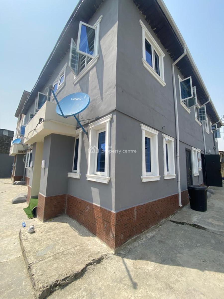Suoer Brand New Built Upstairs, Behind Shoprite, Sangotedo, Ajah, Lagos, Flat / Apartment for Rent