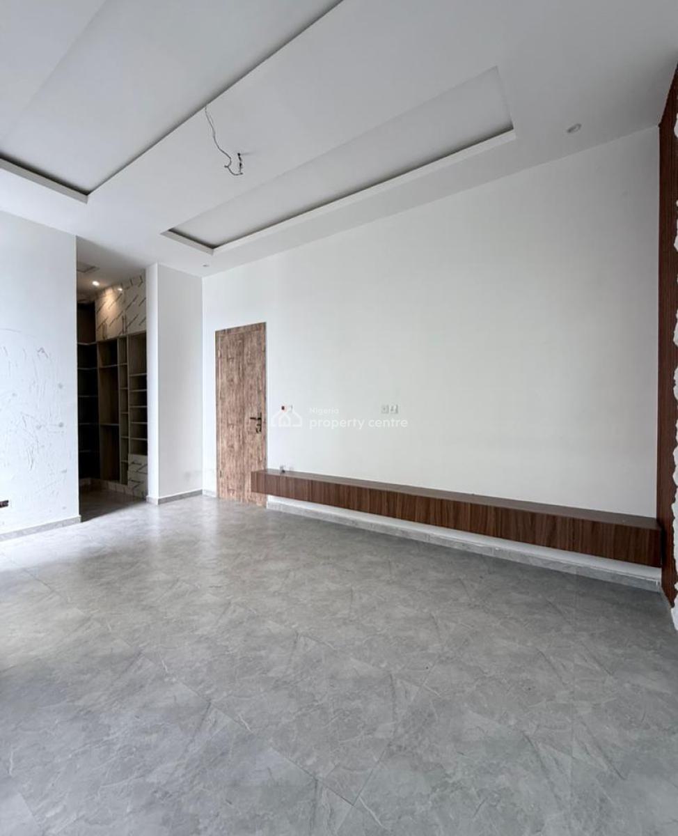 𝐌𝐀𝐈𝐍𝐓𝐀𝐈𝐍𝐄𝐃 4 𝐁𝐄𝐃𝐑𝐎𝐎𝐌 𝐓𝐄𝐑𝐑𝐀𝐂𝐄 𝐃𝐔𝐏𝐋𝐄𝐗, Ikota, Lekki, Ikota, Lekki, Lagos, Terraced Duplex for Rent