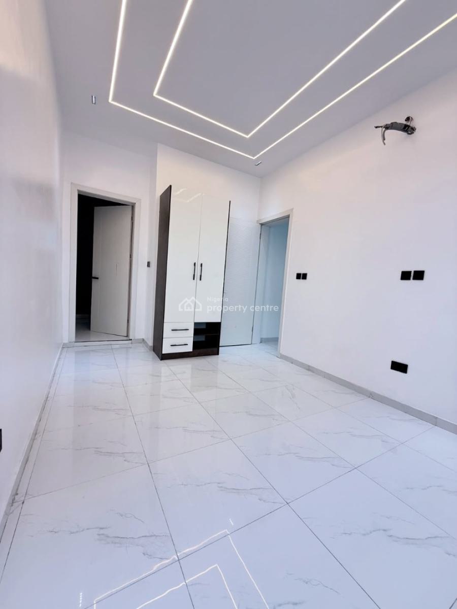 Four Bedroom Terrace Duplex, Osapa, Lekki, Lagos, Terraced Duplex for Sale