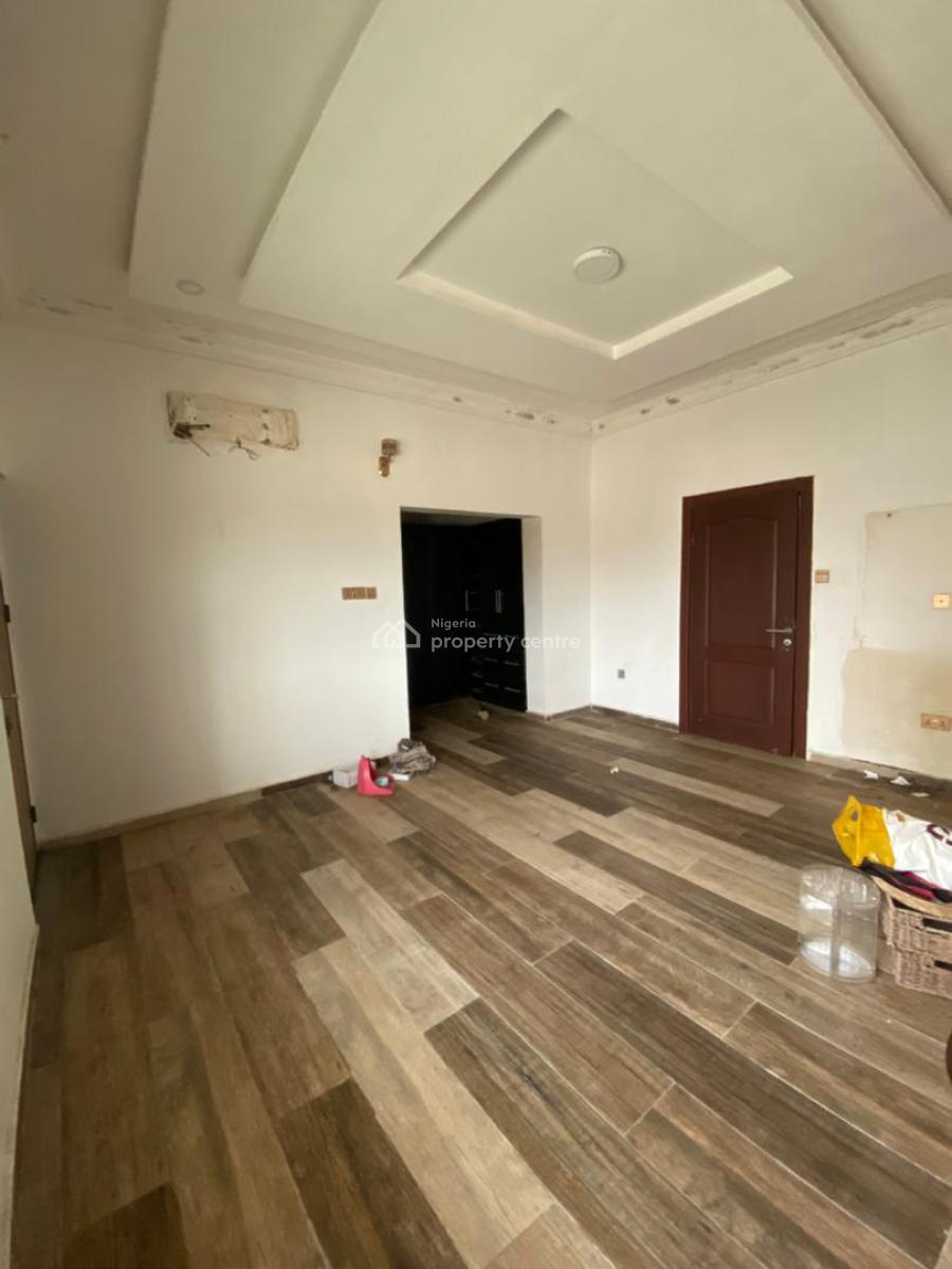 Sweet 2bedroom Maisonette with Bq, New Horizonii Estate Lekki Phase1, Lekki, Lagos, Flat / Apartment for Rent