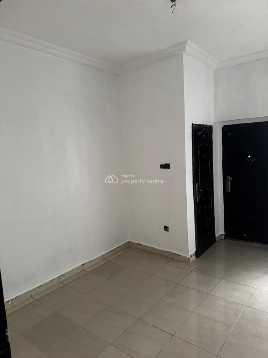 Well-maintained 2-bedroom Apartments, Ikota, Lekki, Lagos, Flat / Apartment for Rent