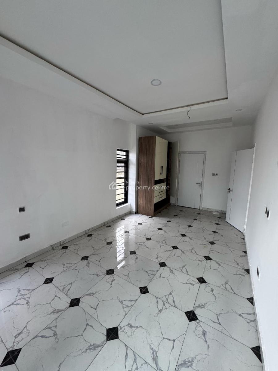 𝐖𝐄𝐋𝐋 𝐌𝐀𝐈𝐍𝐓𝐀𝐈𝐍𝐄𝐃 2 𝐁𝐄𝐃𝐑𝐎𝐎𝐌 𝐀𝐏𝐀𝐑𝐓𝐌𝐄𝐍𝐓, Chevron Toll Gate, Lekki Phase 2, Lekki, Lagos, Flat / Apartment for Rent