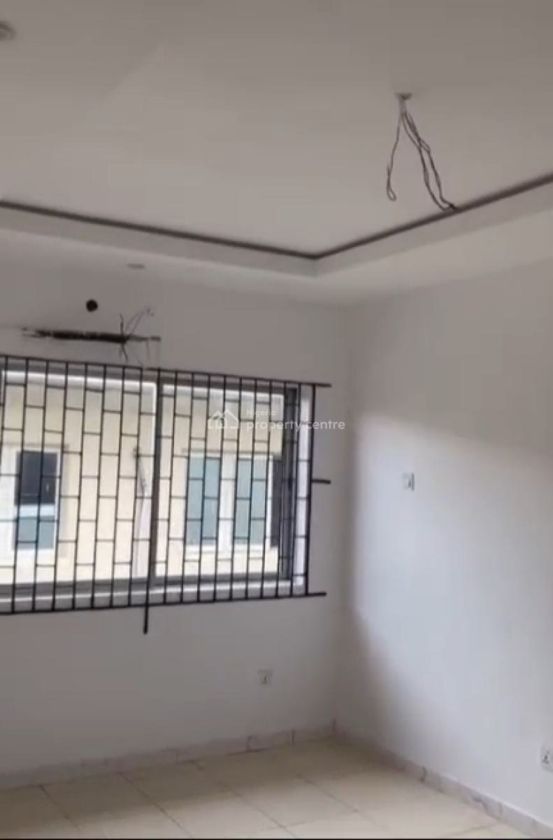 Decent 3-bedroom Flats (2 Units Available -- Upstairs & Ground Floor), Ifako, Gbagada, Lagos, Flat / Apartment for Rent