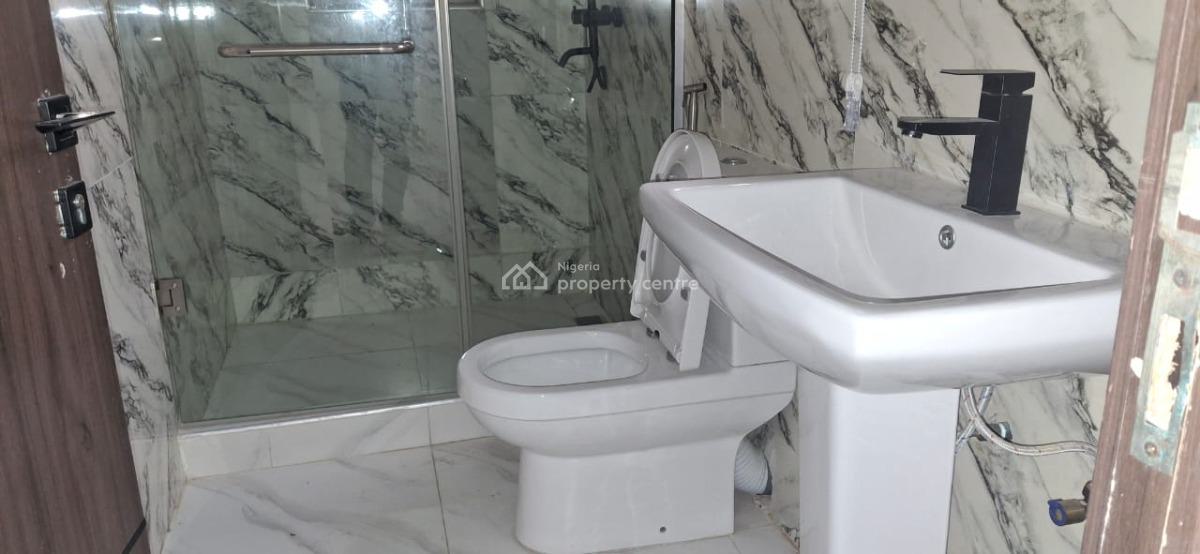 1. 4 Bedroom En-suite Detached House. Orchid Road, Orchid Lekki Lagos, Lekki, Lagos, Detached Duplex for Rent