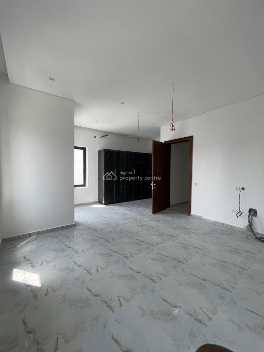 Spacious  4 Bedroom Semi Detached Duplex with Bq, Lekki Phase One Lagos, Lekki Phase 1, Lekki, Lagos, Semi-detached Bungalow for Sale