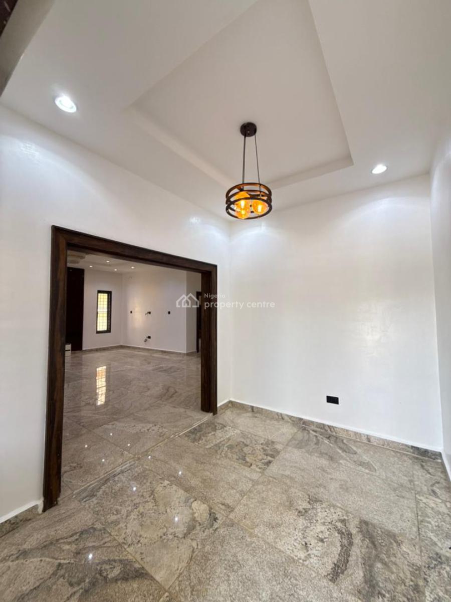 Luxury 5 Bedroom Semi-detached in an Estate, Wumba, Apo, Abuja, Semi-detached Duplex for Sale