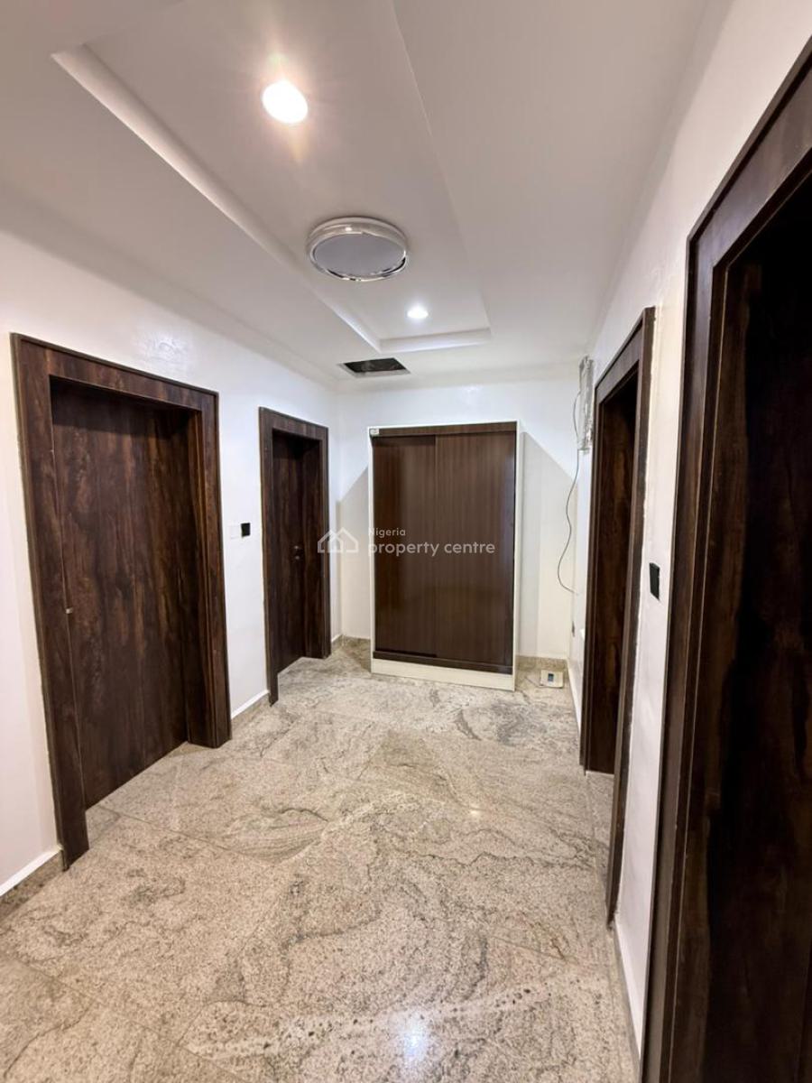 Luxury 5 Bedroom Semi-detached in an Estate, Wumba, Apo, Abuja, Semi-detached Duplex for Sale