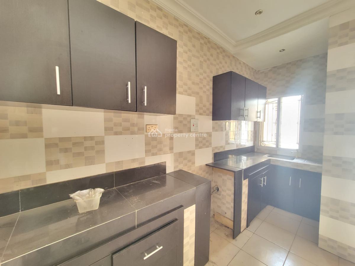 Standard and Spacious 3bedroom Apartment, Thomas Estate, Ajah, Lagos, Flat / Apartment for Rent