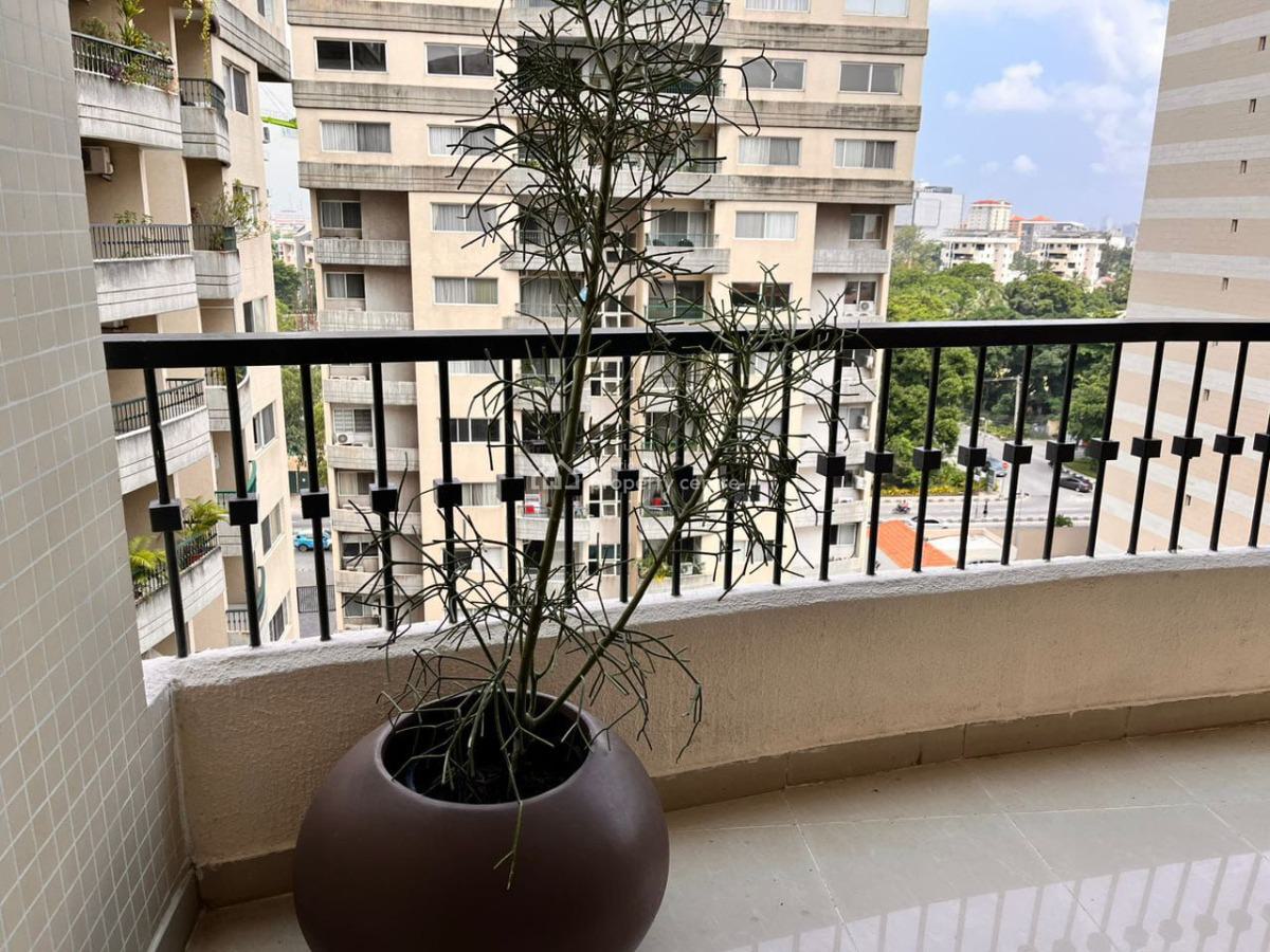 Stunning 3-bedroom Apartment with Swimming Pool, Old Ikoyi, Ikoyi, Lagos, Flat / Apartment Short Let